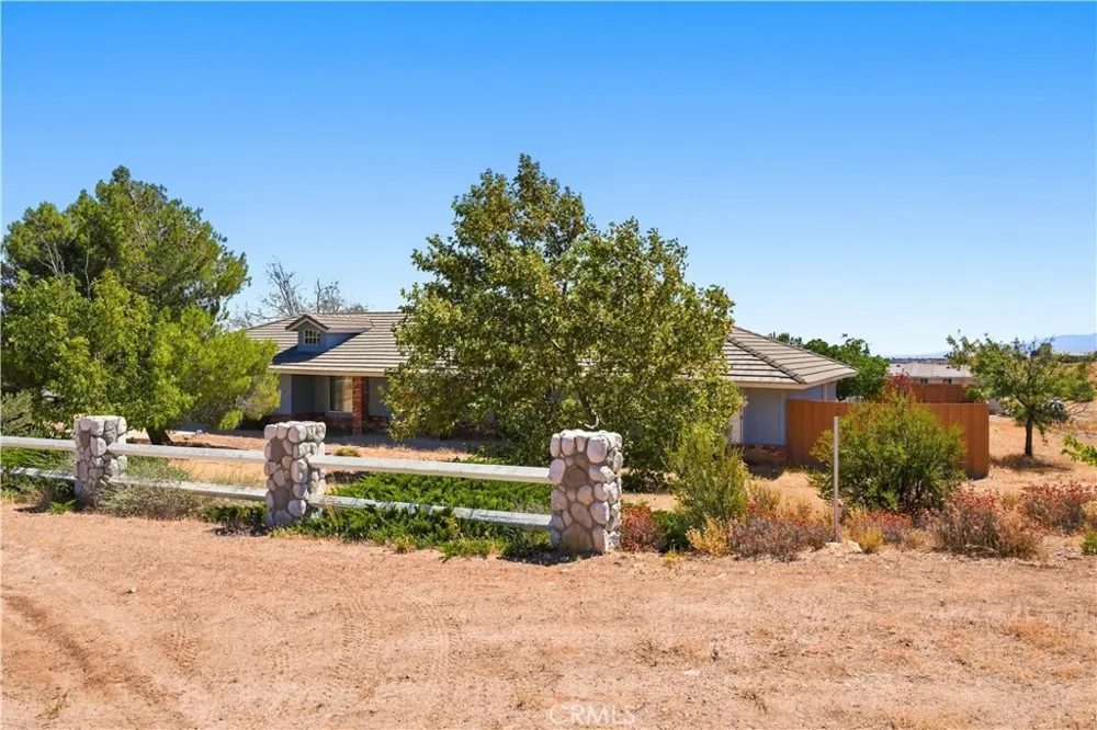 8451 Sky Harbor Phelan, CA 92371