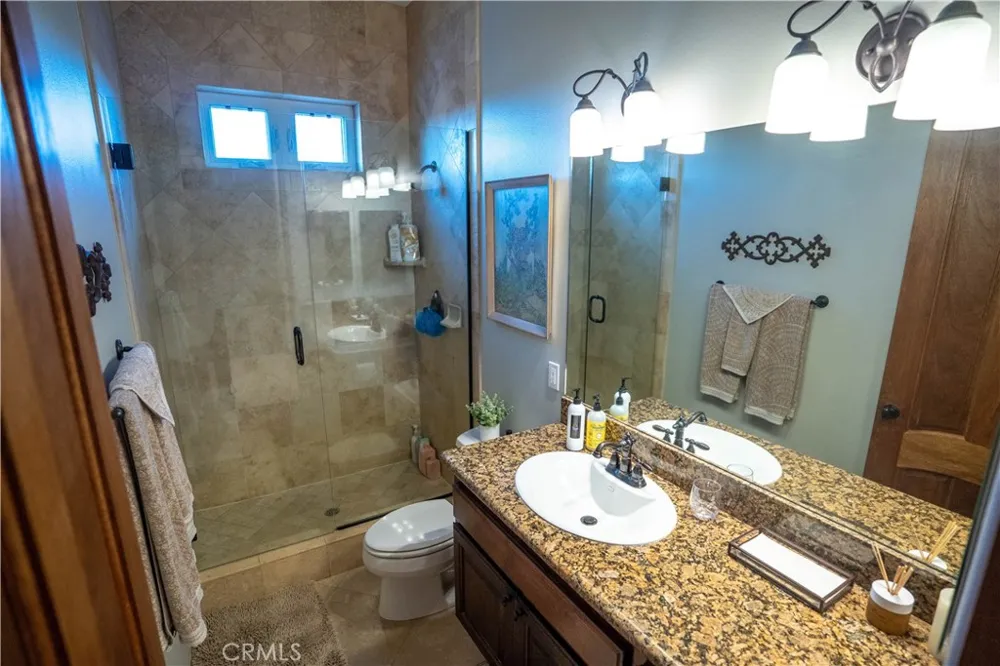 10230 Bellflower Street Oak Hills, CA 92344