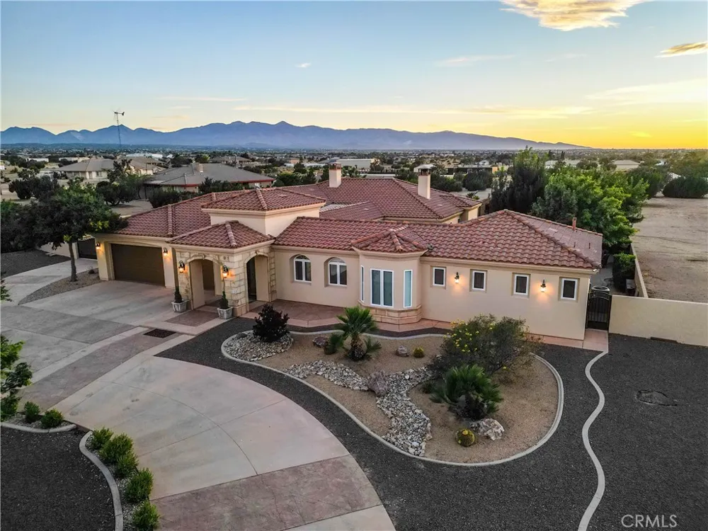 10230 Bellflower Street Oak Hills, CA 92344