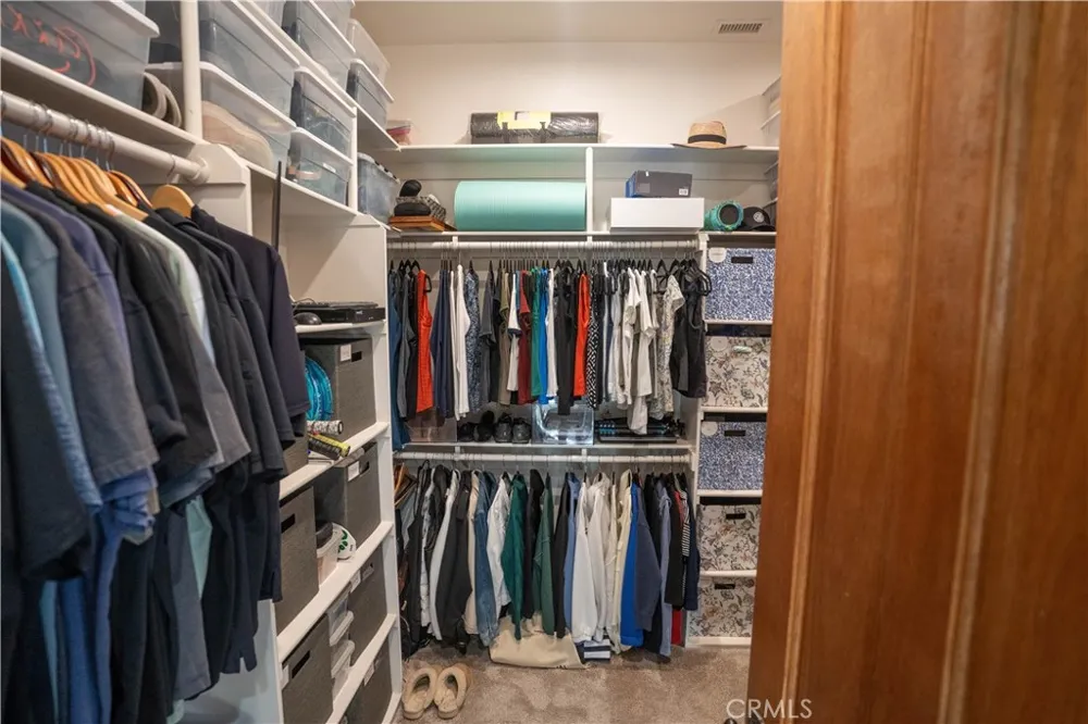 10230 Bellflower Street Oak Hills, CA 92344