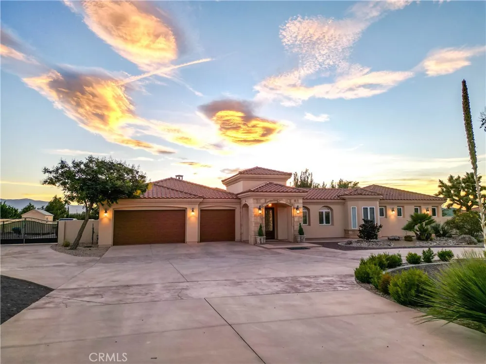 10230 Bellflower Street Oak Hills, CA 92344