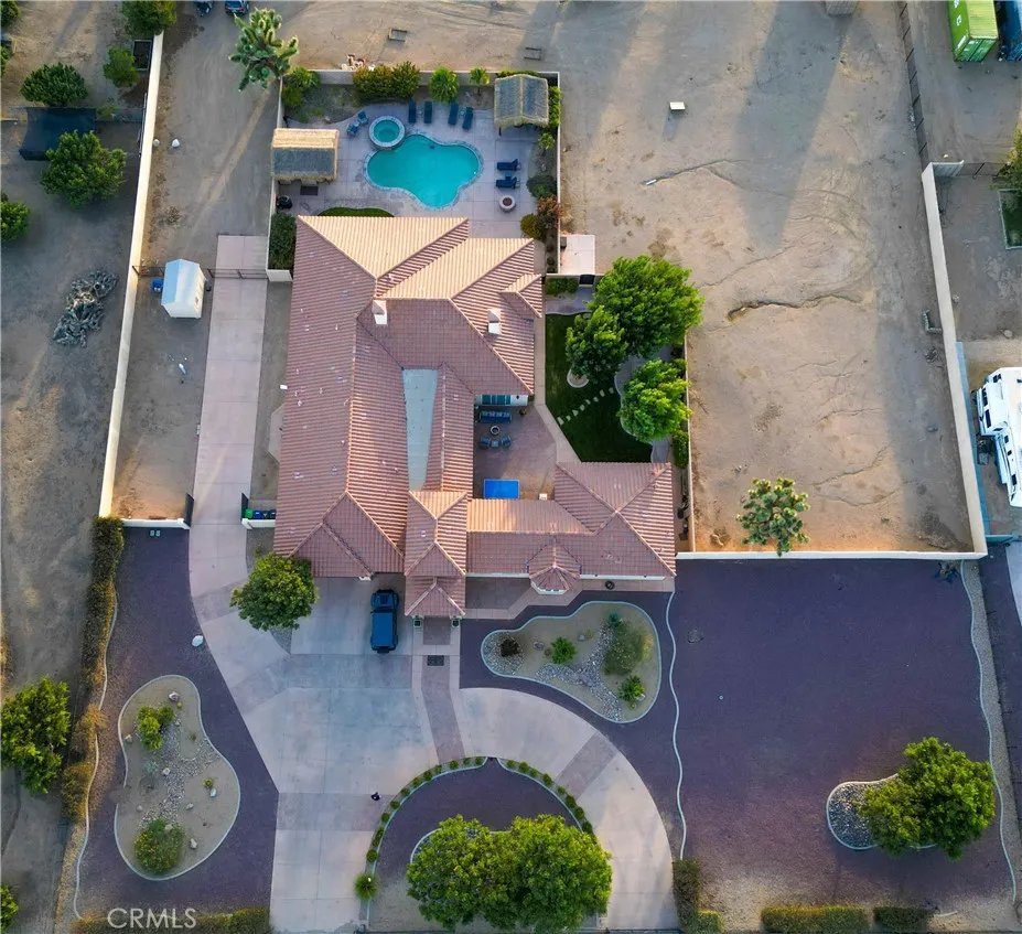 10230 Bellflower Street Oak Hills, CA 92344