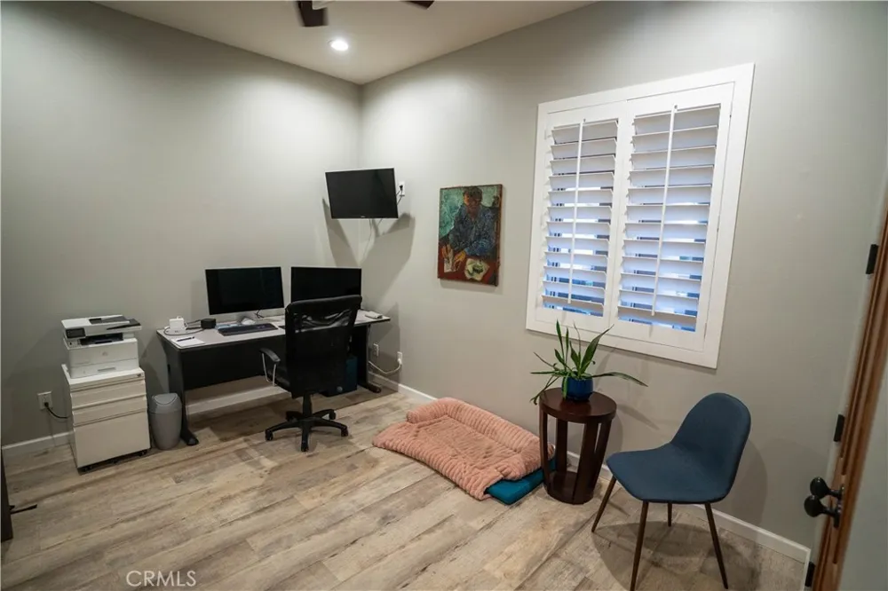 10230 Bellflower Street Oak Hills, CA 92344