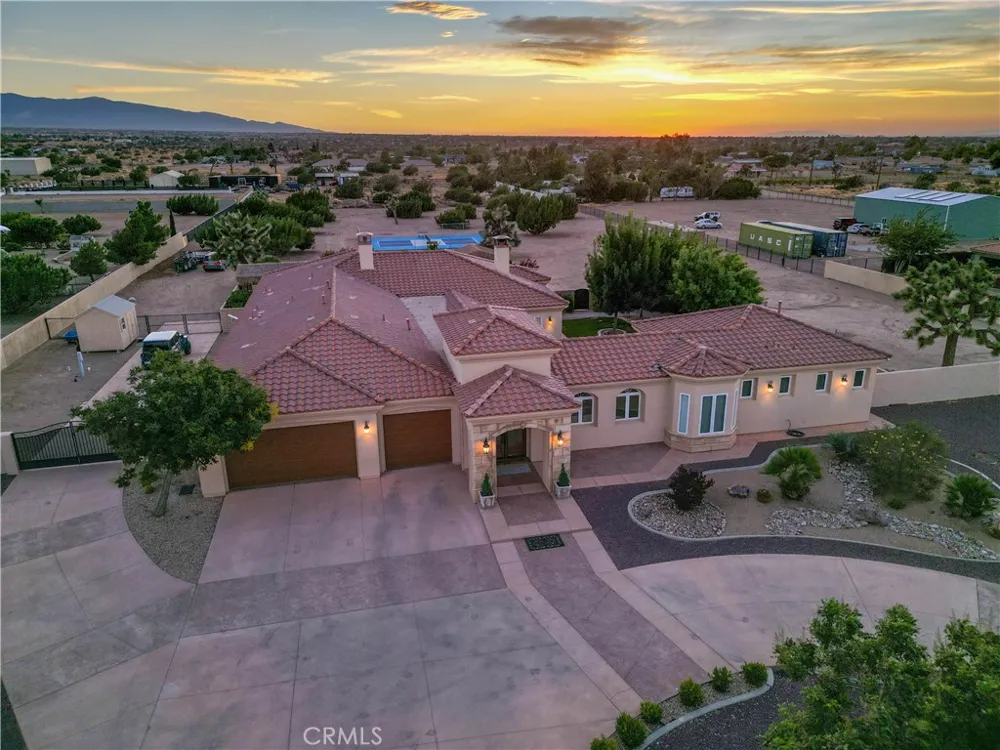 10230 Bellflower Street Oak Hills, CA 92344