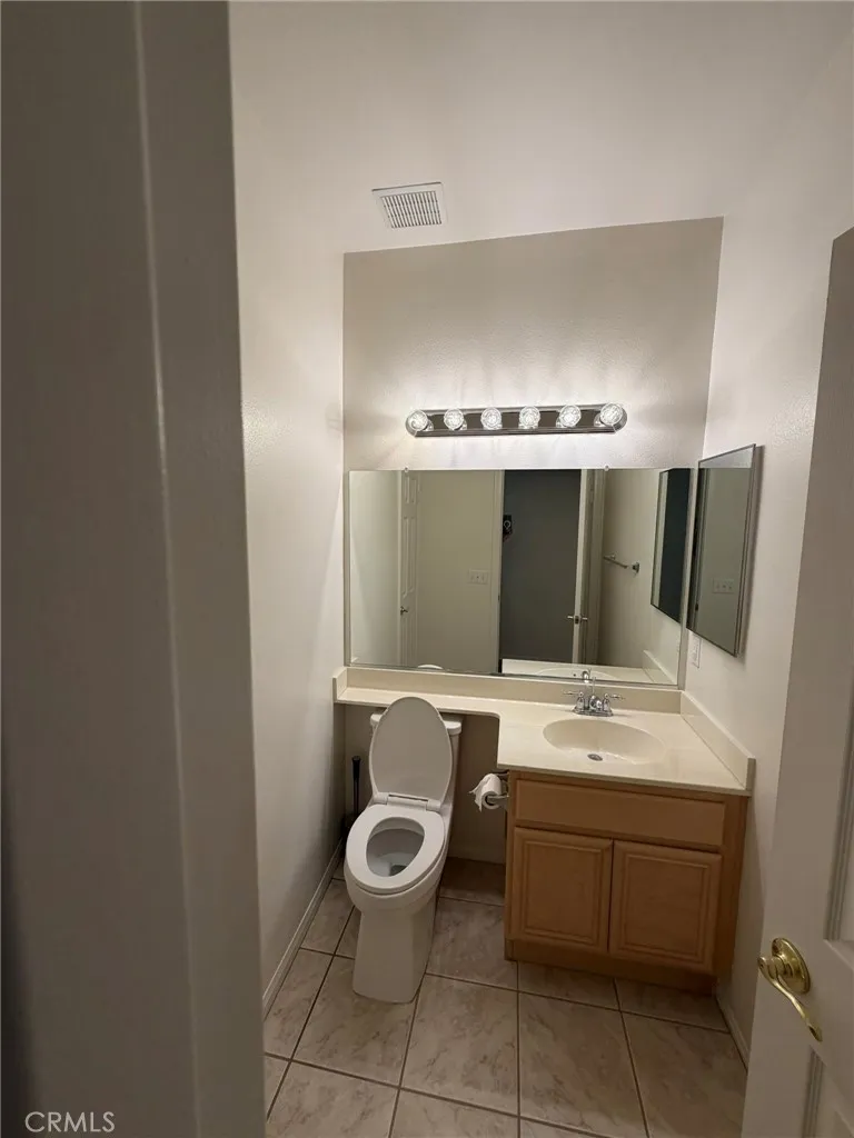 13782 Lobelia Hesperia, CA 92344