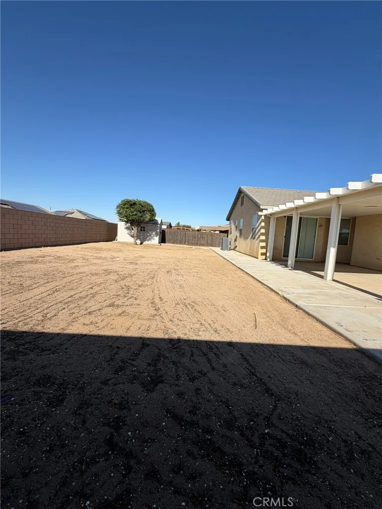 13782 Lobelia Hesperia, CA 92344