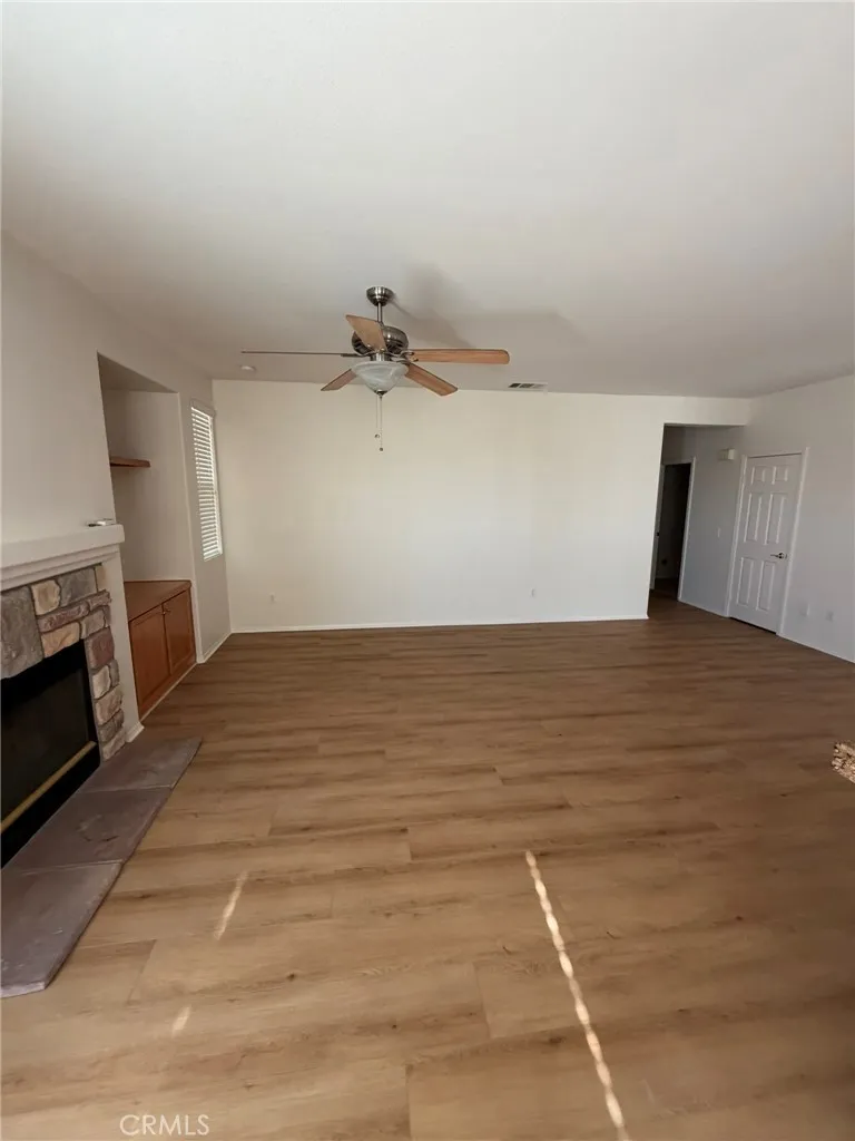 13782 Lobelia Hesperia, CA 92344