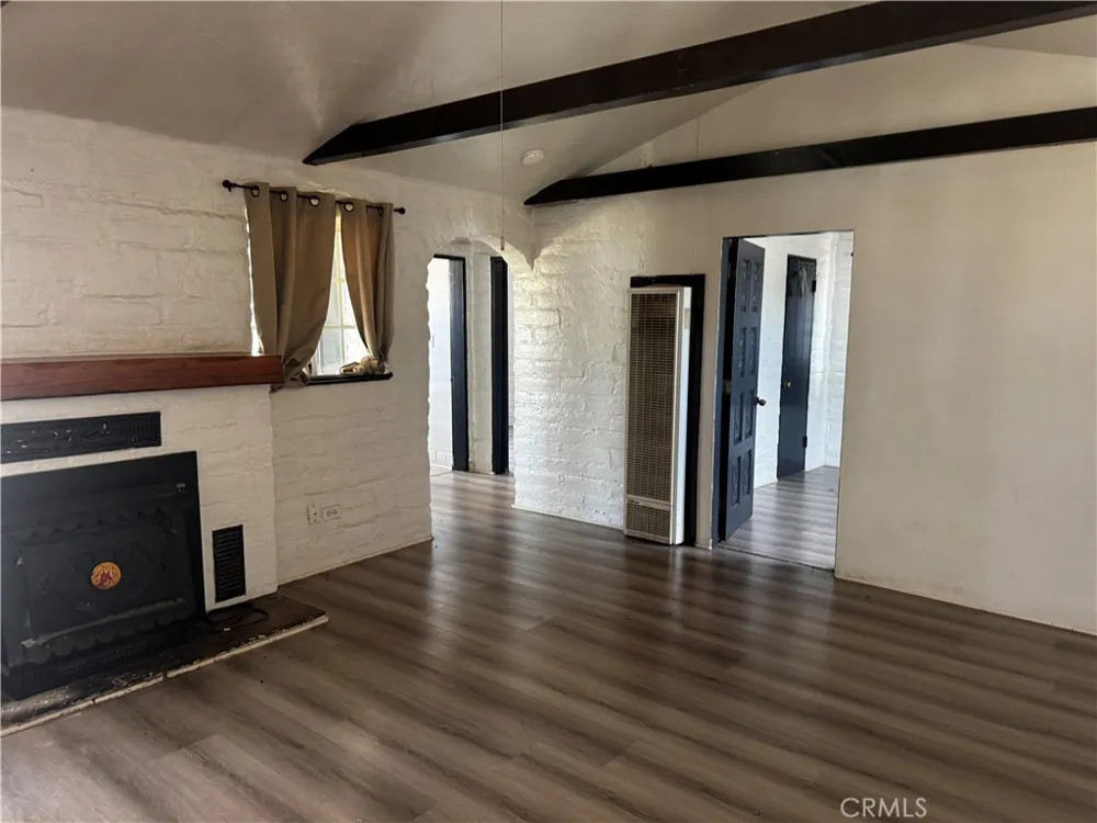 21895 Biloxi Road Apple Valley, CA 92307