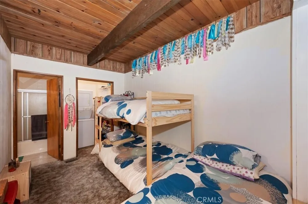 802 Knight Court Lake Arrowhead, CA 92352