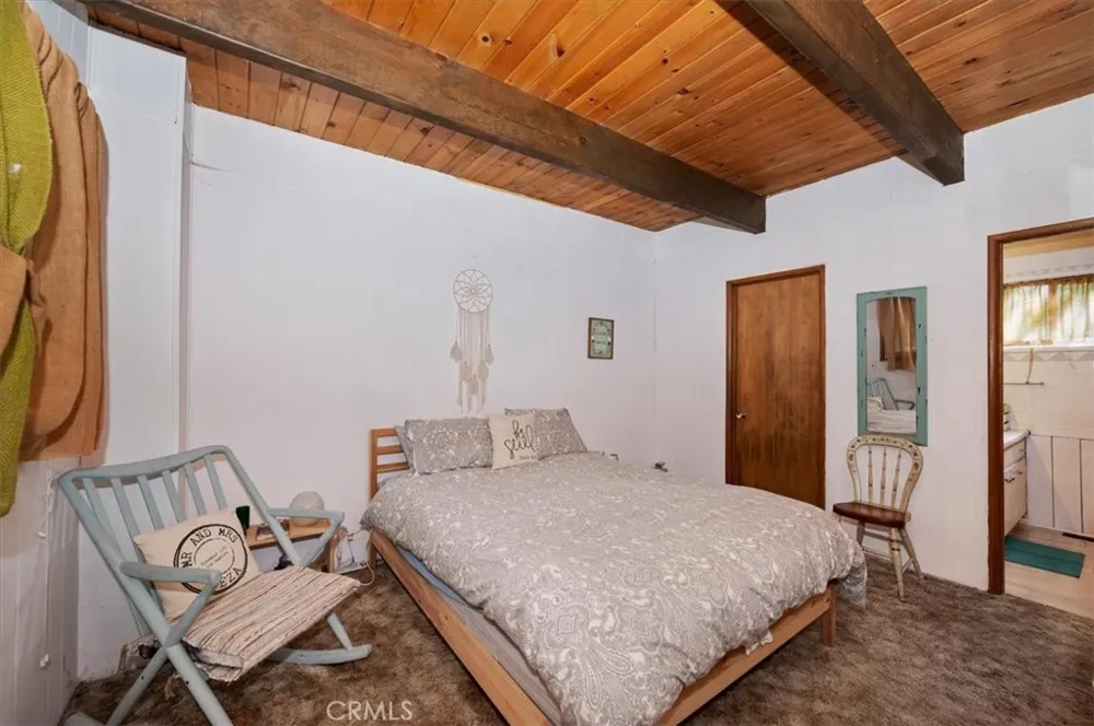 802 Knight Court Lake Arrowhead, CA 92352