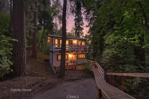 802 Knight Court