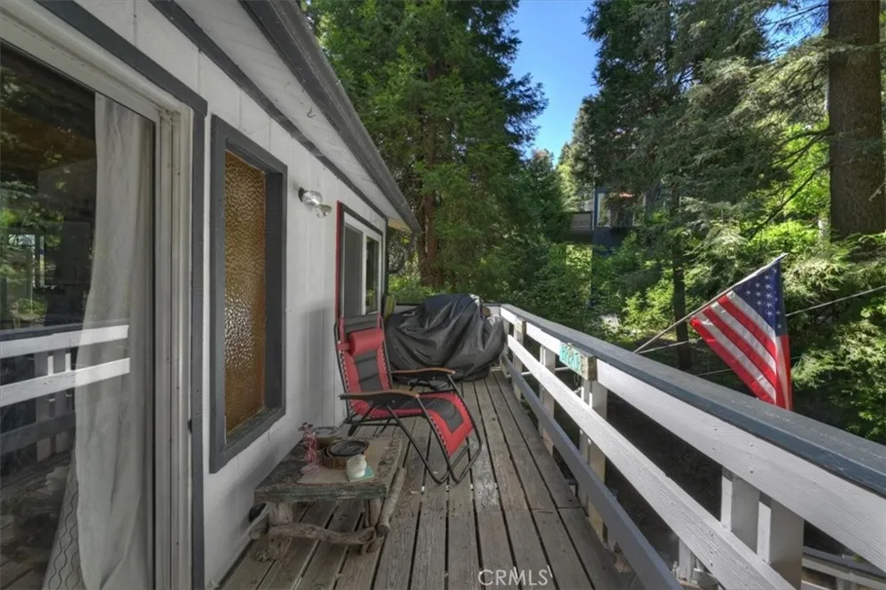 802 Knight Court Lake Arrowhead, CA 92352