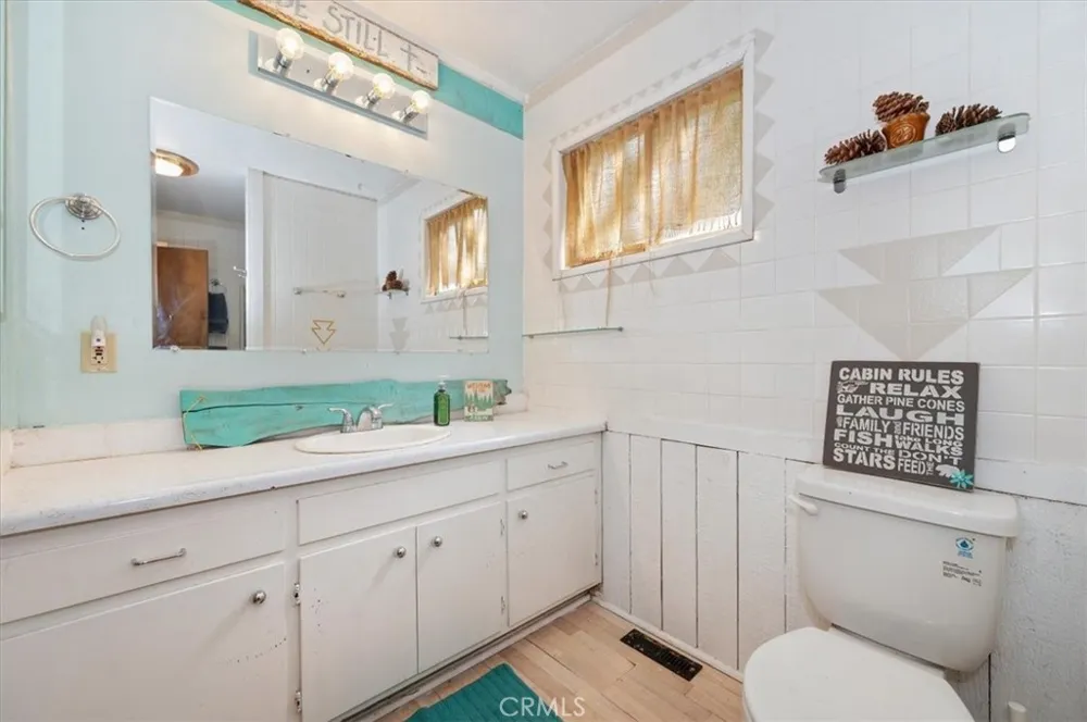 802 Knight Court Lake Arrowhead, CA 92352