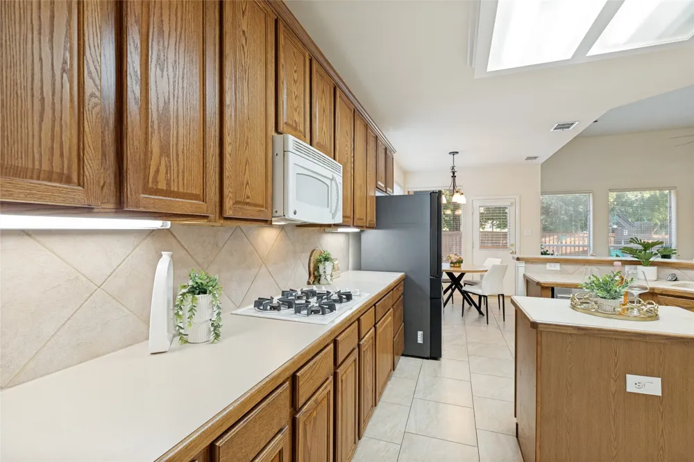1706 Tealwood Lane Corinth, TX 76210