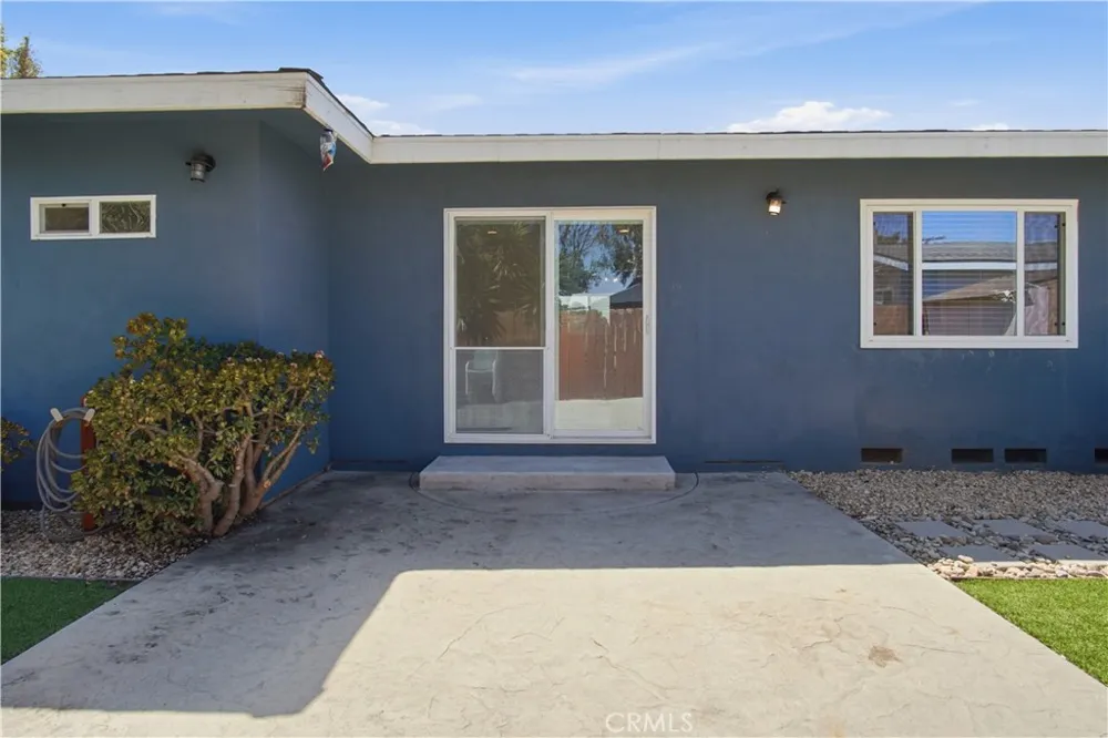 2367 Golden Avenue Lemon Grove, CA 91945