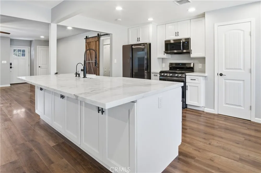 2367 Golden Avenue Lemon Grove, CA 91945