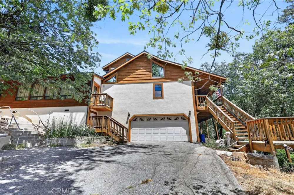 77 Park Drive Running Springs, CA 92382
