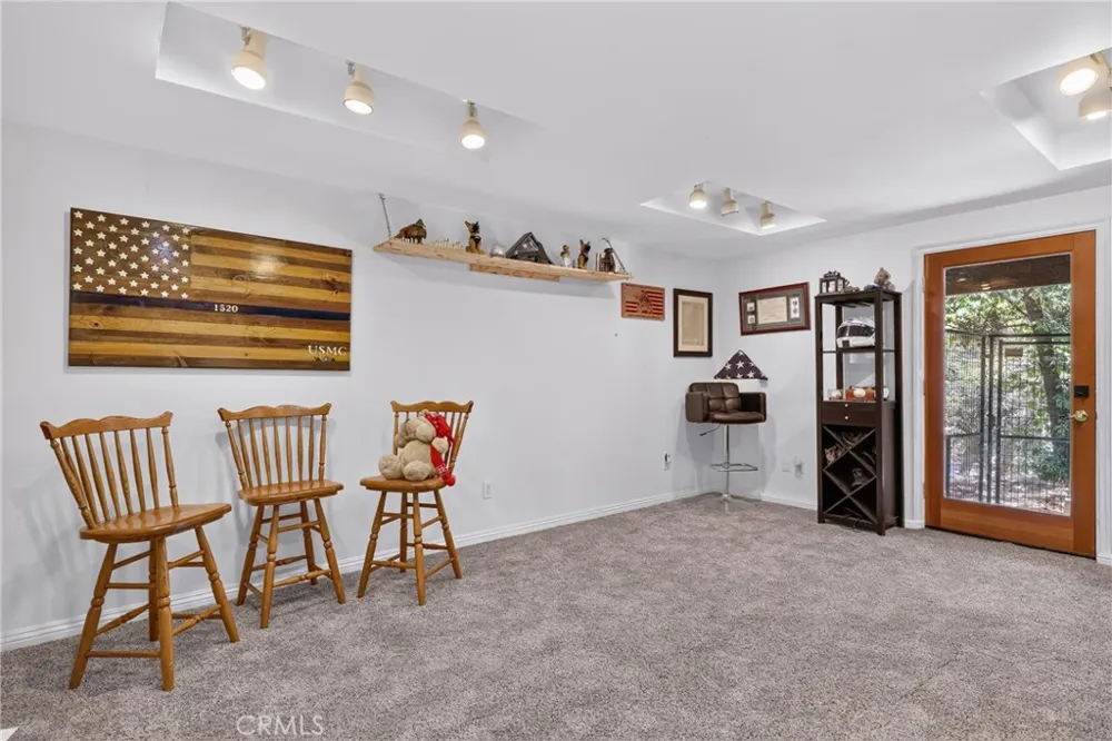 77 Park Drive Running Springs, CA 92382
