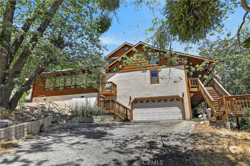 77 Park Drive Running Springs, CA 92382