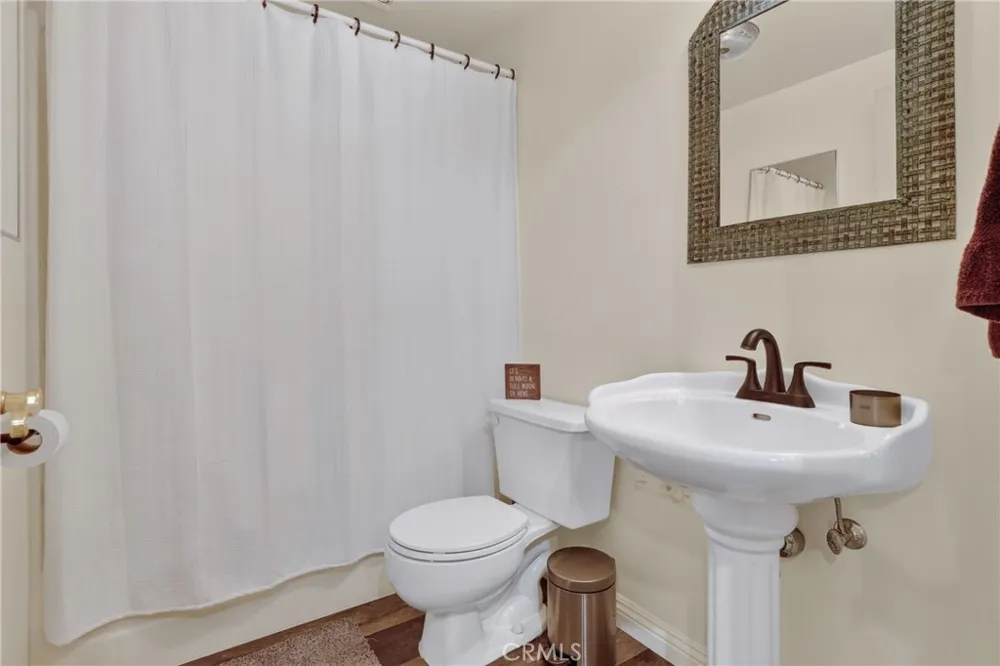 77 Park Drive Running Springs, CA 92382