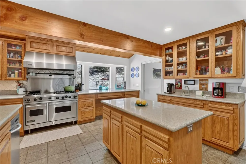 77 Park Drive Running Springs, CA 92382
