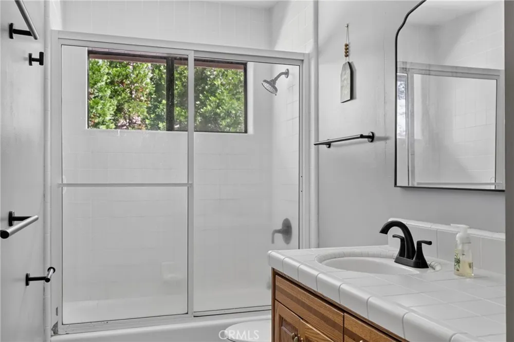 77 Park Drive Running Springs, CA 92382