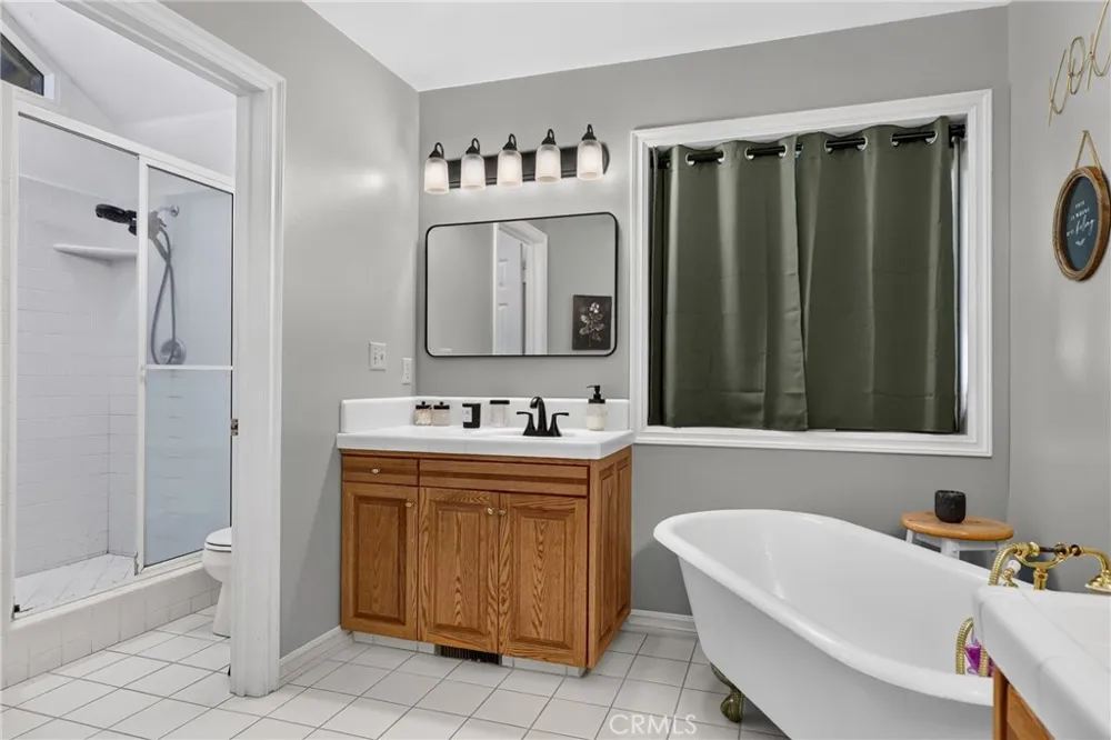 77 Park Drive Running Springs, CA 92382