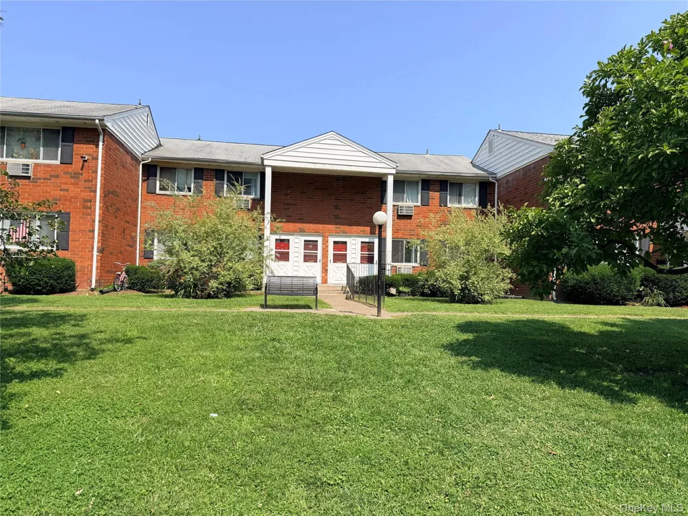42 Manor Drive #42 Cornwall, NY 12518