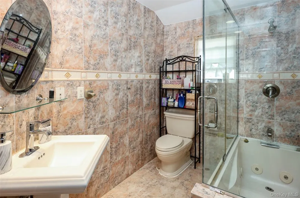 265-04 79th Avenue Glen Oaks, NY 11004