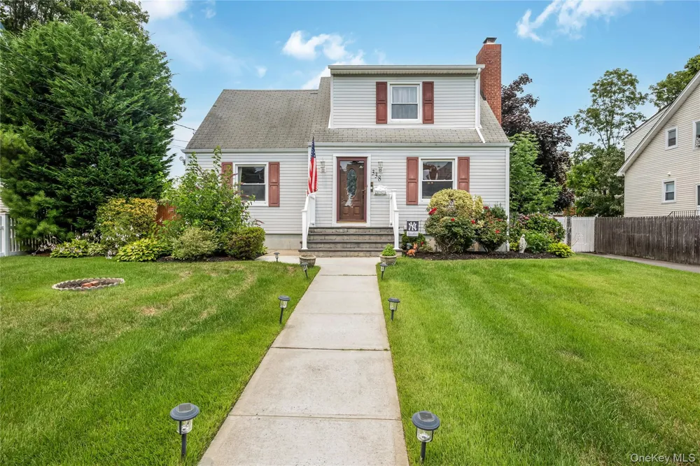 338 Southside Avenue Freeport, NY 11520