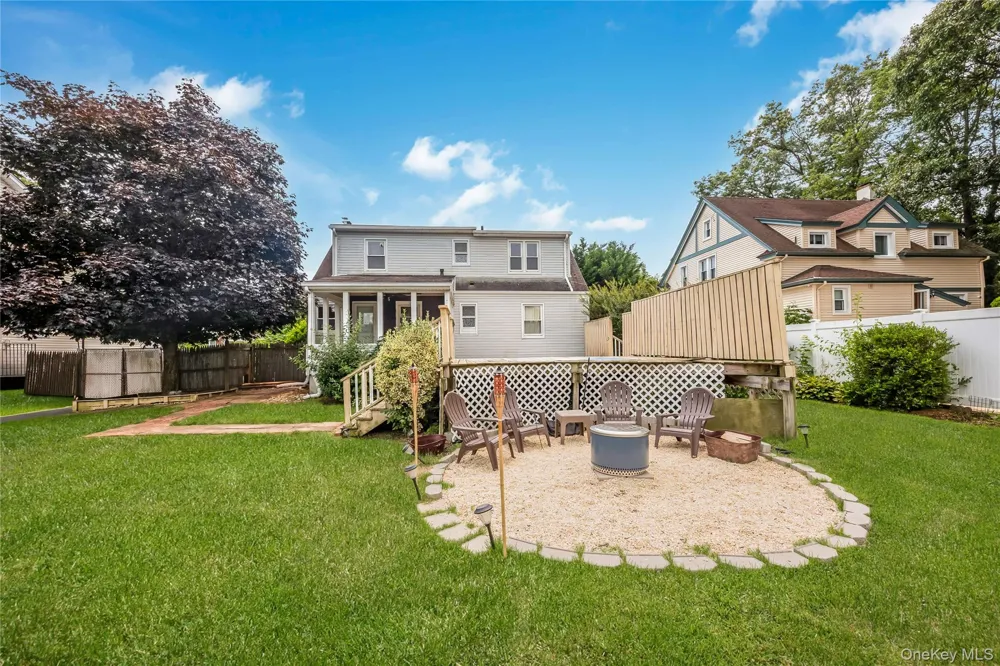 338 Southside Avenue Freeport, NY 11520
