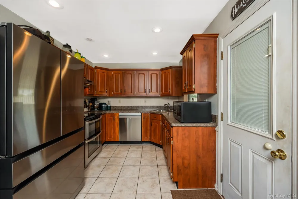 338 Southside Avenue Freeport, NY 11520
