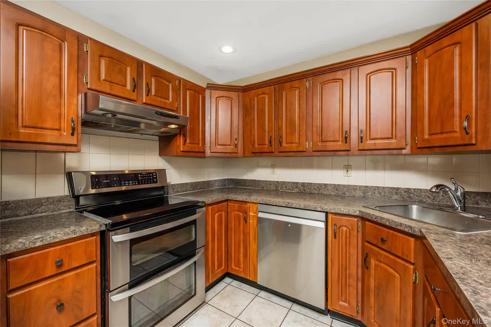 338 Southside Avenue Freeport, NY 11520