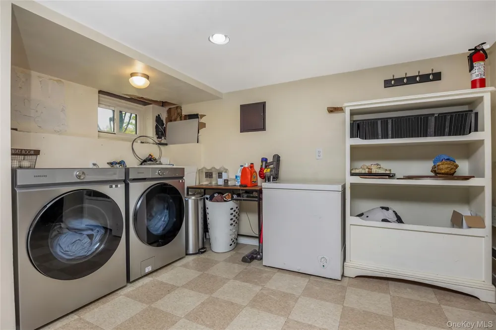 338 Southside Avenue Freeport, NY 11520