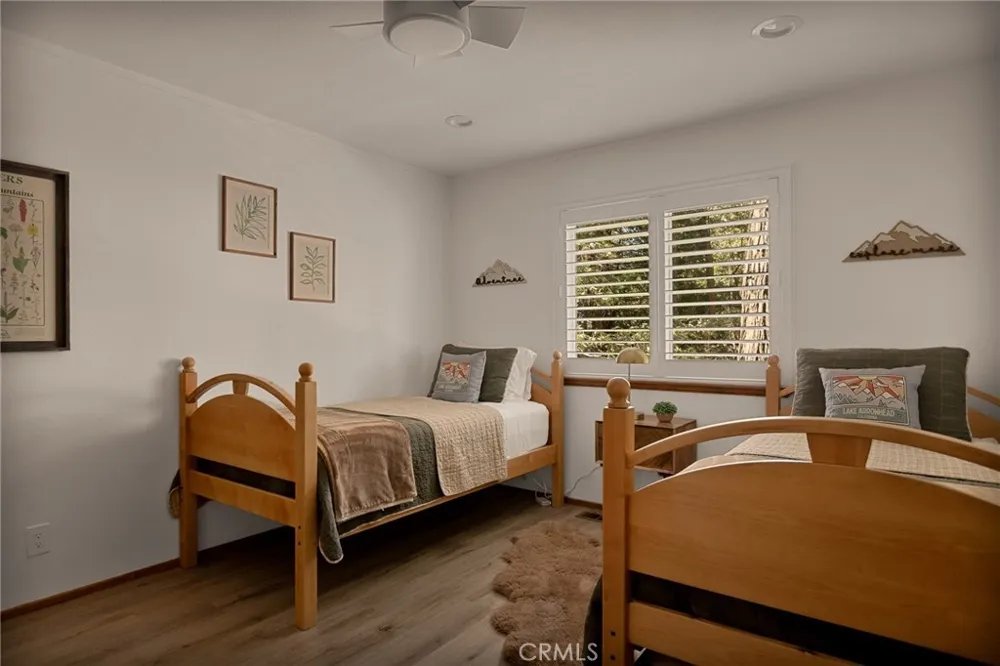 345 Summit Road Lake Arrowhead, CA 92352