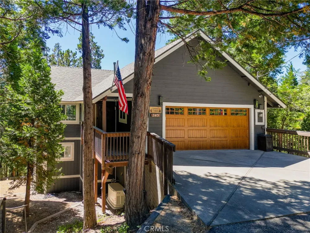 345 Summit Road Lake Arrowhead, CA 92352