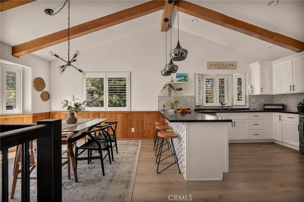 345 Summit Road Lake Arrowhead, CA 92352