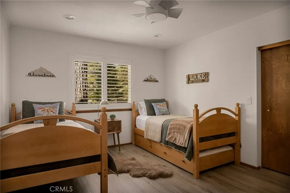 345 Summit Road Lake Arrowhead, CA 92352