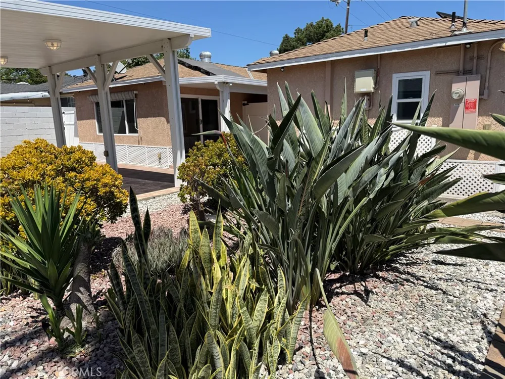 11421 Alburtis Norwalk, CA 90650