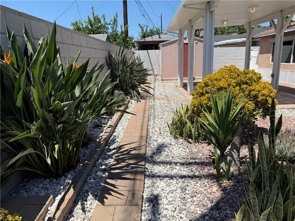11421 Alburtis Norwalk, CA 90650