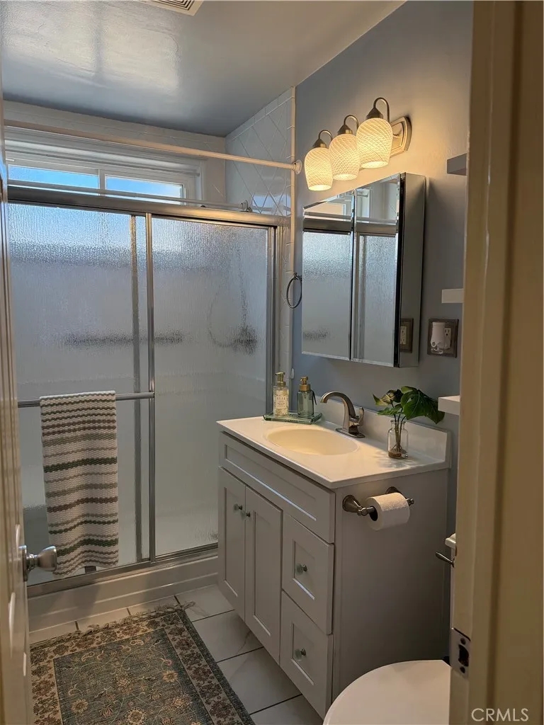 11421 Alburtis Norwalk, CA 90650