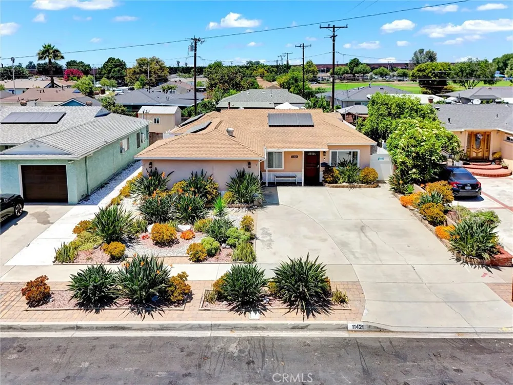 11421 Alburtis Norwalk, CA 90650