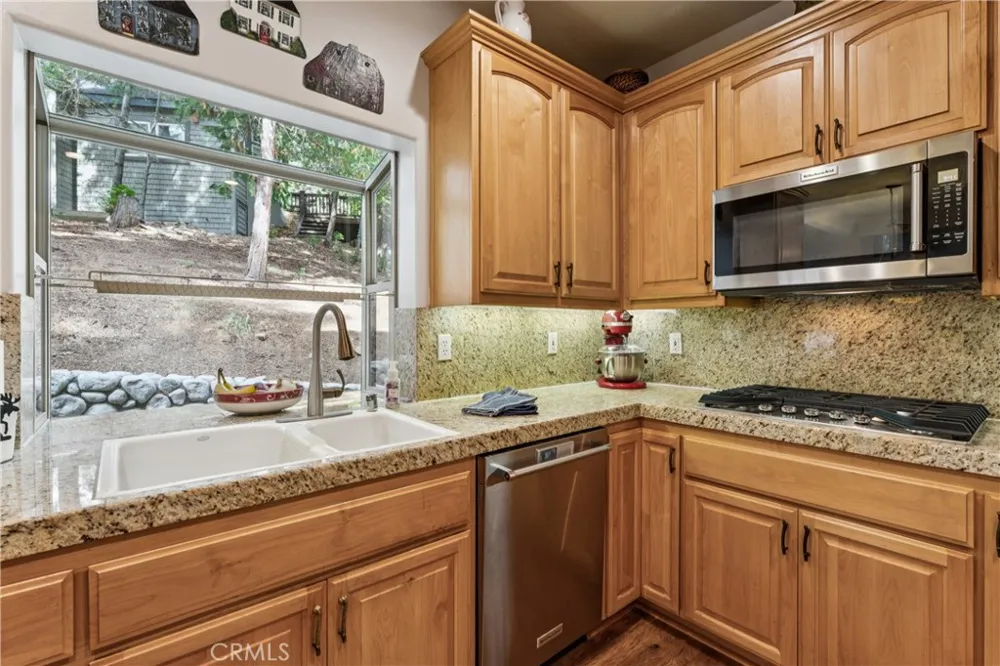 330 Burnt Mill Road Lake Arrowhead, CA 92352