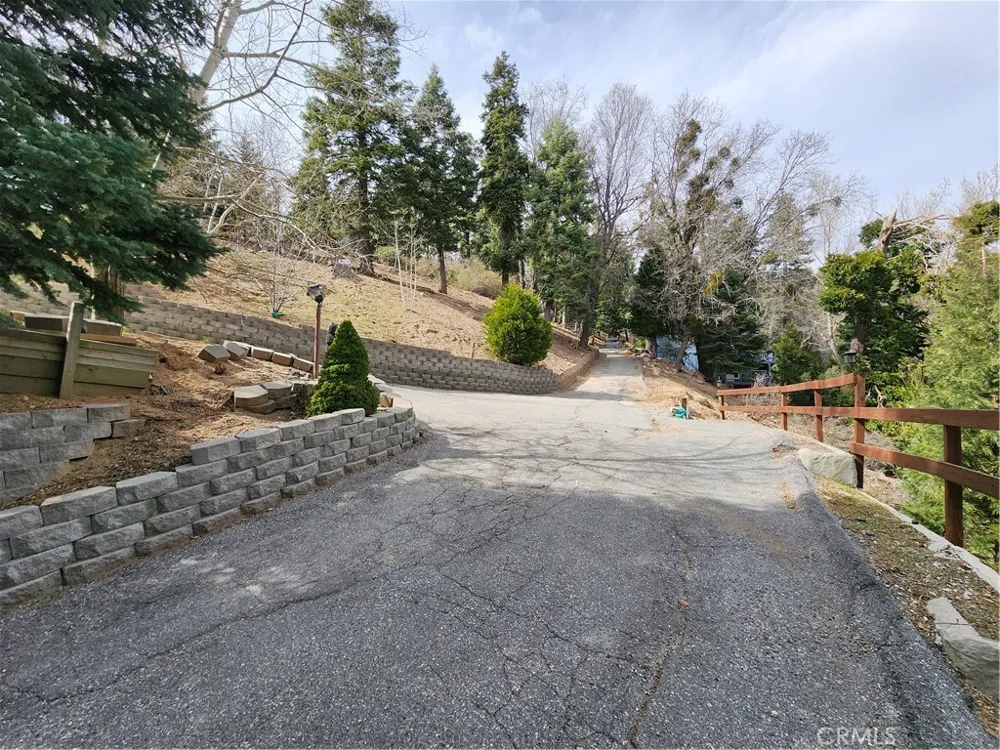 30914 Old City Creek Road Running Springs, CA 92382