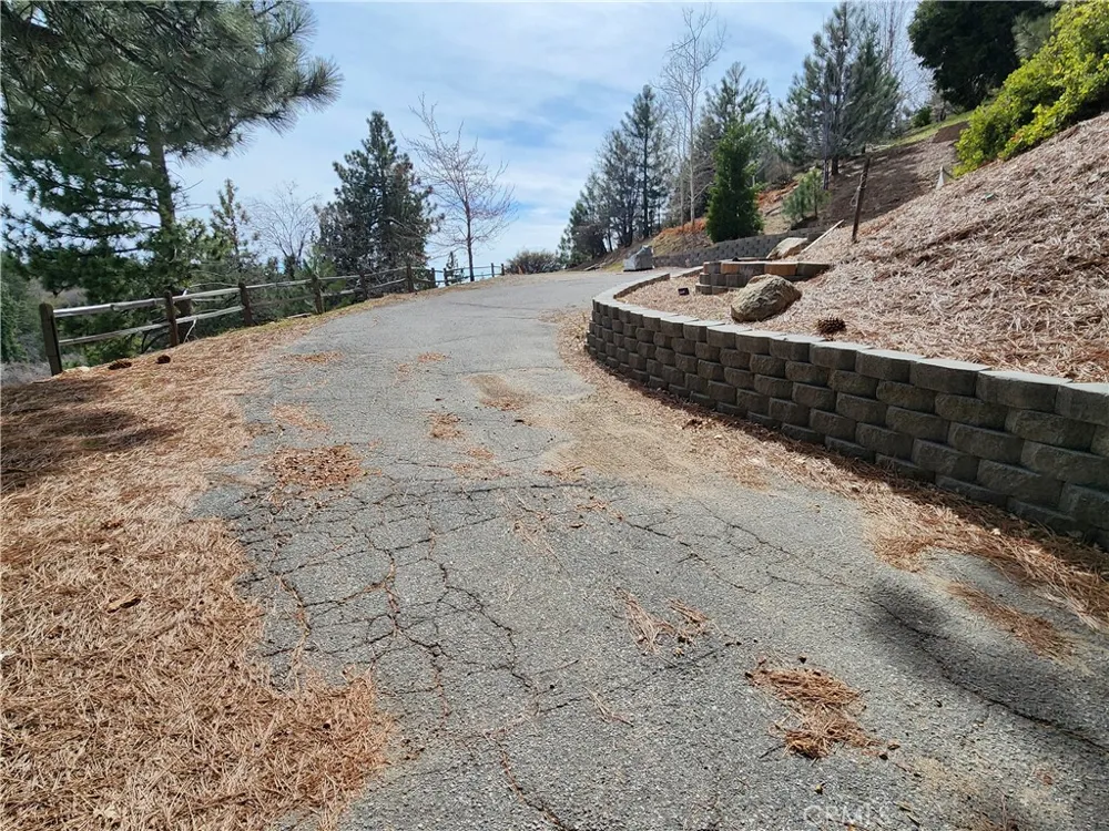 30914 Old City Creek Road Running Springs, CA 92382