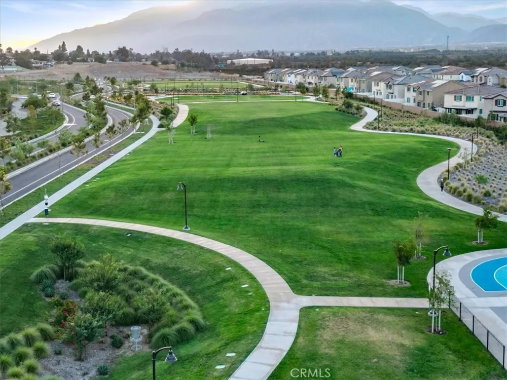 385 Cachuma Court Rialto, CA 92377