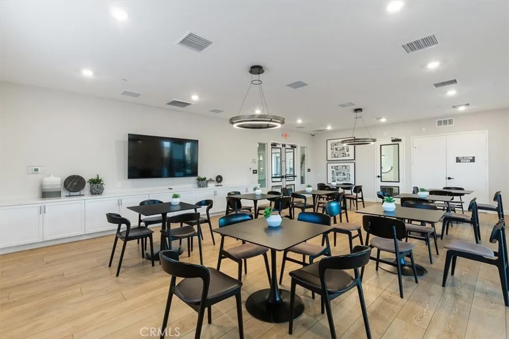 385 Cachuma Court Rialto, CA 92377