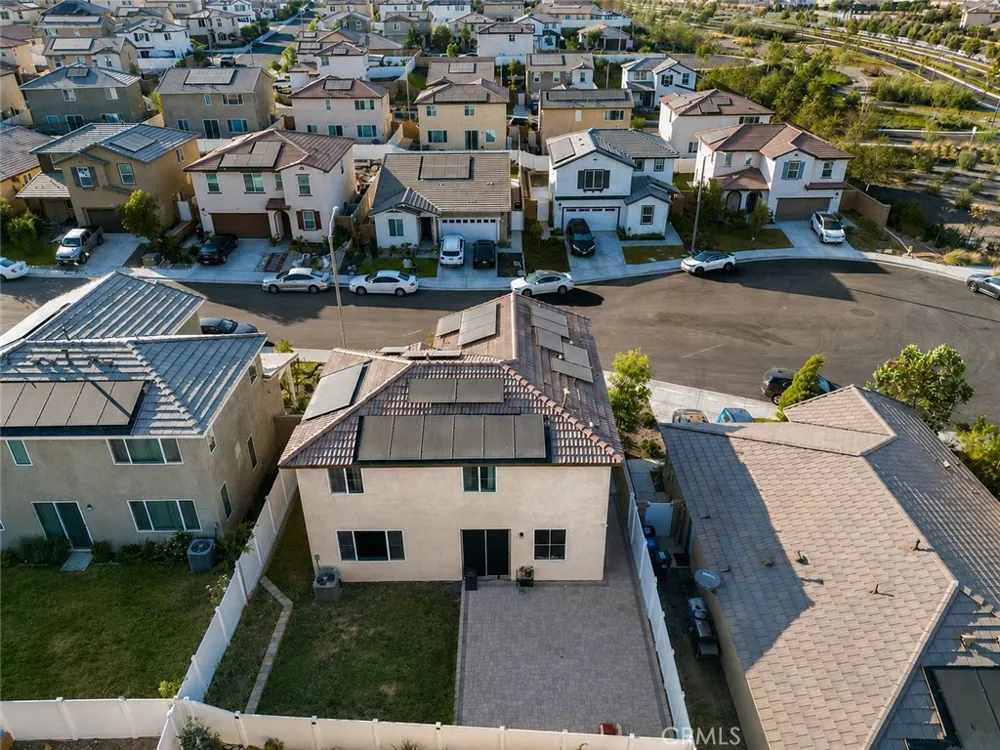 385 Cachuma Court Rialto, CA 92377