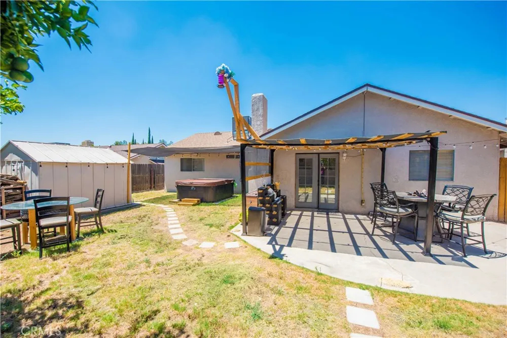 2905 Pepper Street Highland, CA 92346