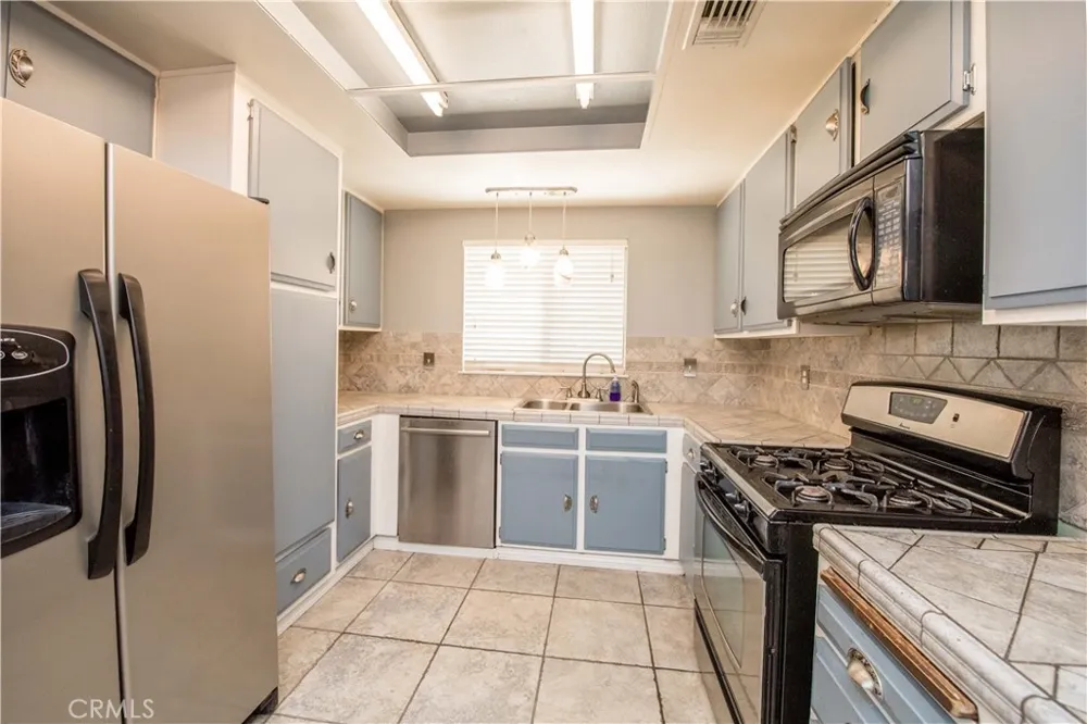 2905 Pepper Street Highland, CA 92346